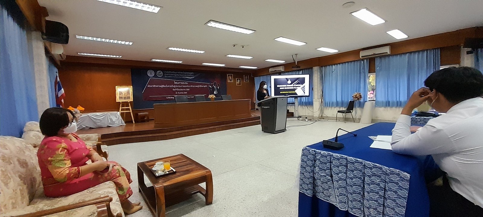 โครงการอบรมพัฒนาศักยภาพผู้เรียนในการเป็นผู้ประกอบการและพัฒนาศักยภาพครูที่ปรึกษาธุรกิจ 2565