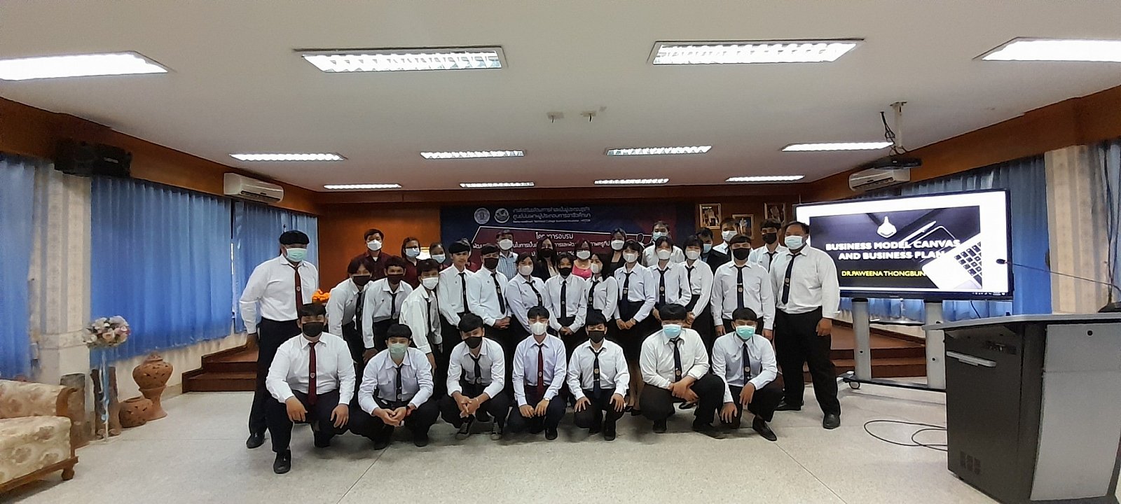 โครงการอบรมพัฒนาศักยภาพผู้เรียนในการเป็นผู้ประกอบการและพัฒนาศักยภาพครูที่ปรึกษาธุรกิจ 2565