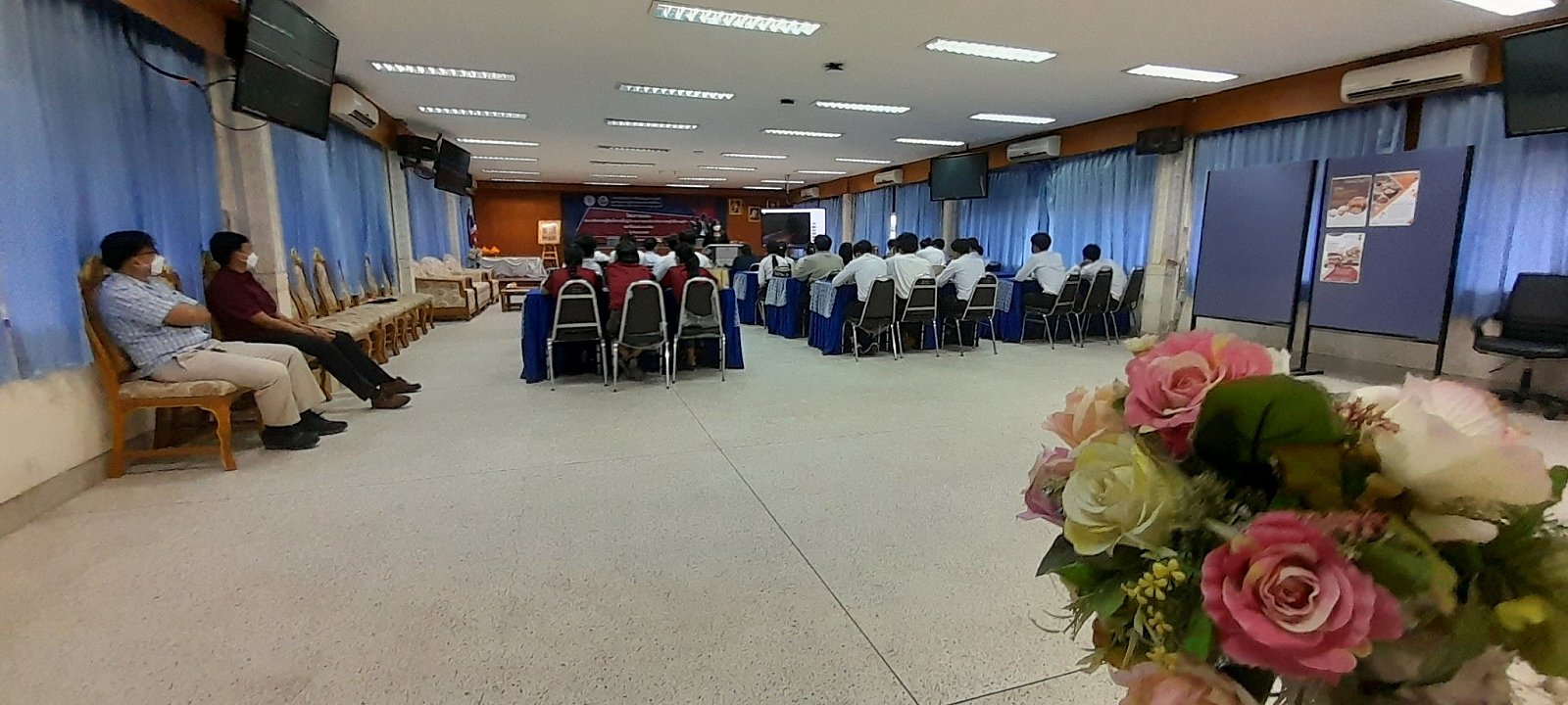โครงการอบรมพัฒนาศักยภาพผู้เรียนในการเป็นผู้ประกอบการและพัฒนาศักยภาพครูที่ปรึกษาธุรกิจ 2565