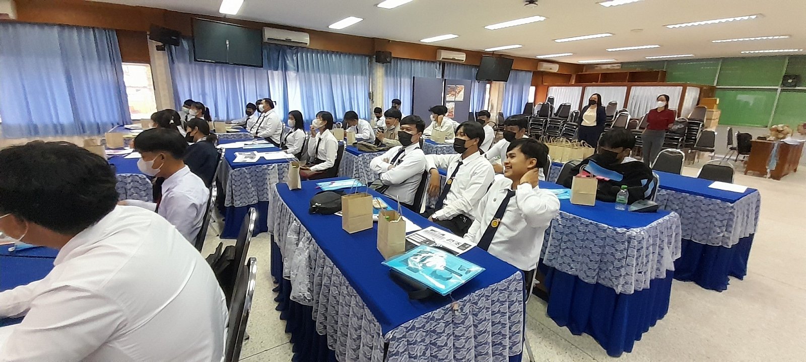 โครงการอบรมพัฒนาศักยภาพผู้เรียนในการเป็นผู้ประกอบการและพัฒนาศักยภาพครูที่ปรึกษาธุรกิจ 2565