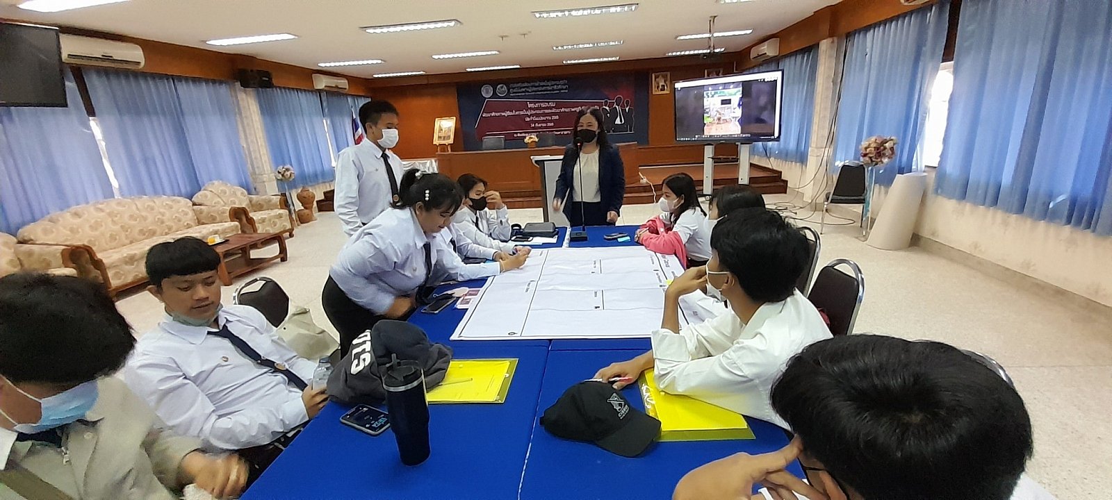 โครงการอบรมพัฒนาศักยภาพผู้เรียนในการเป็นผู้ประกอบการและพัฒนาศักยภาพครูที่ปรึกษาธุรกิจ 2565