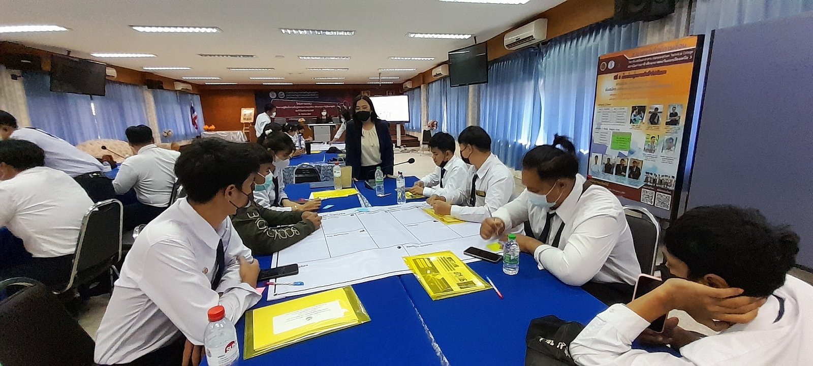 โครงการอบรมพัฒนาศักยภาพผู้เรียนในการเป็นผู้ประกอบการและพัฒนาศักยภาพครูที่ปรึกษาธุรกิจ 2565