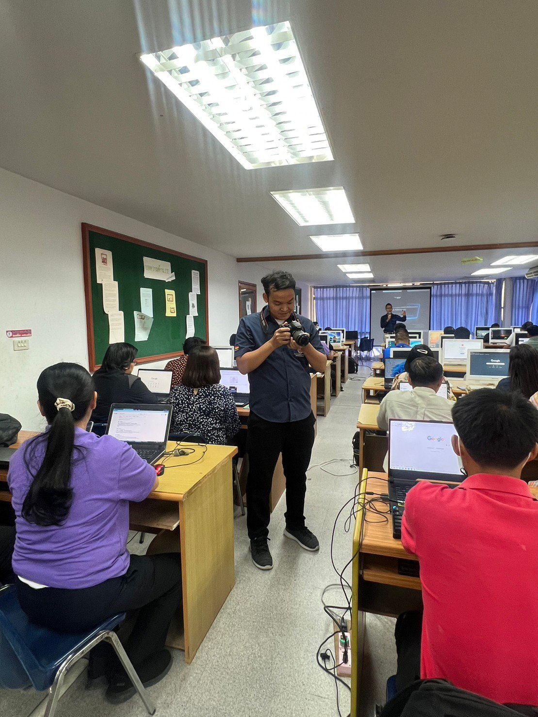 อบรมเชิงปฏิบัติการการจัดทำแฟ้มสะสมผลงานอิเล็กทรอนิกส์ E-portfolio 2566