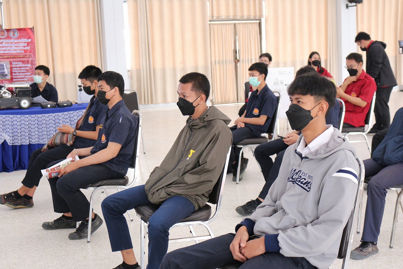 การประเมินสิ่งประดิษฐ์ของคนรุ่นใหม่  "นวัตกรรมอาชีวศึกษาเพื่อแก้ปัญหาความยากจน" ประจำปีการศึกษา2564