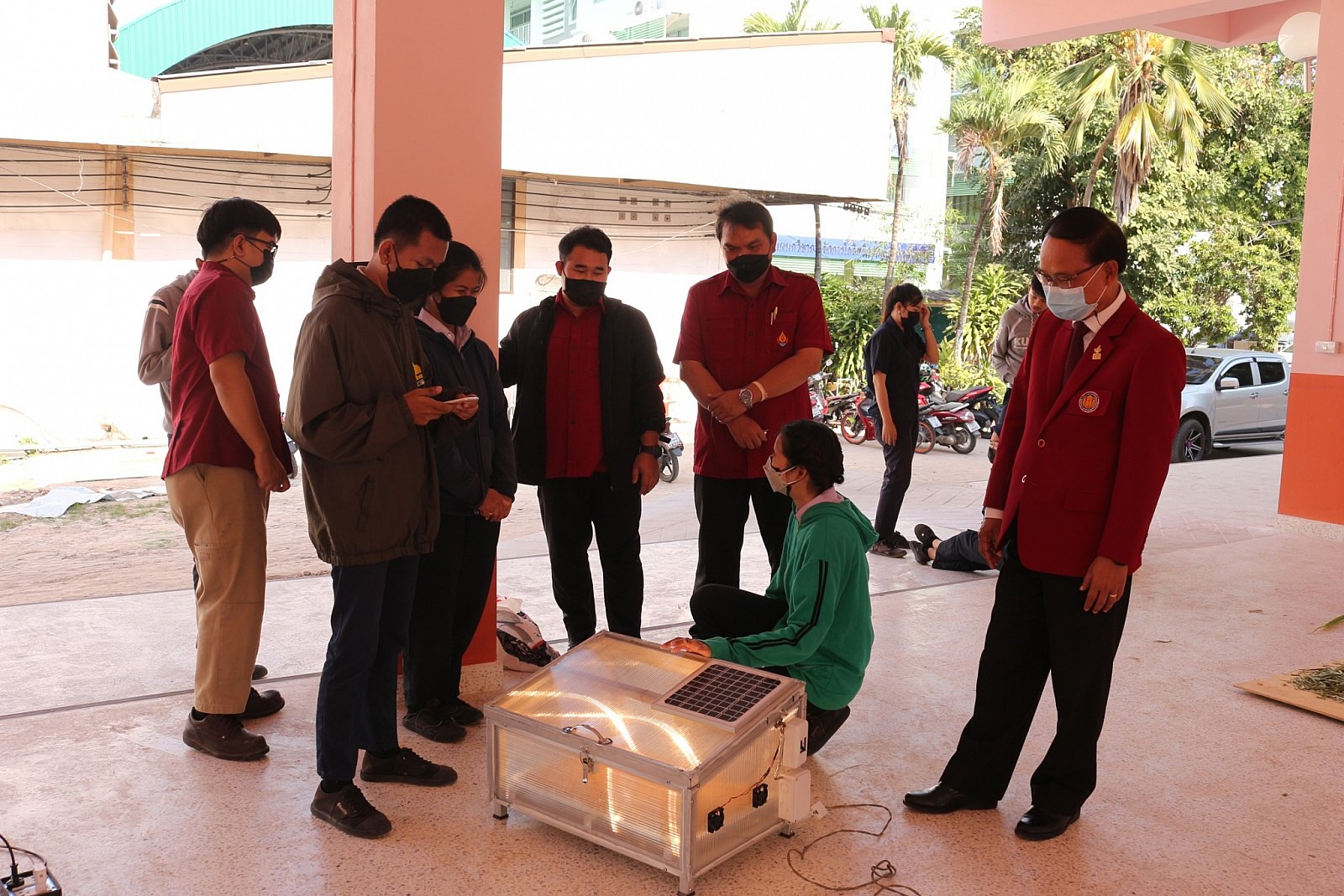 การประเมินสิ่งประดิษฐ์ของคนรุ่นใหม่  "นวัตกรรมอาชีวศึกษาเพื่อแก้ปัญหาความยากจน" ประจำปีการศึกษา2564