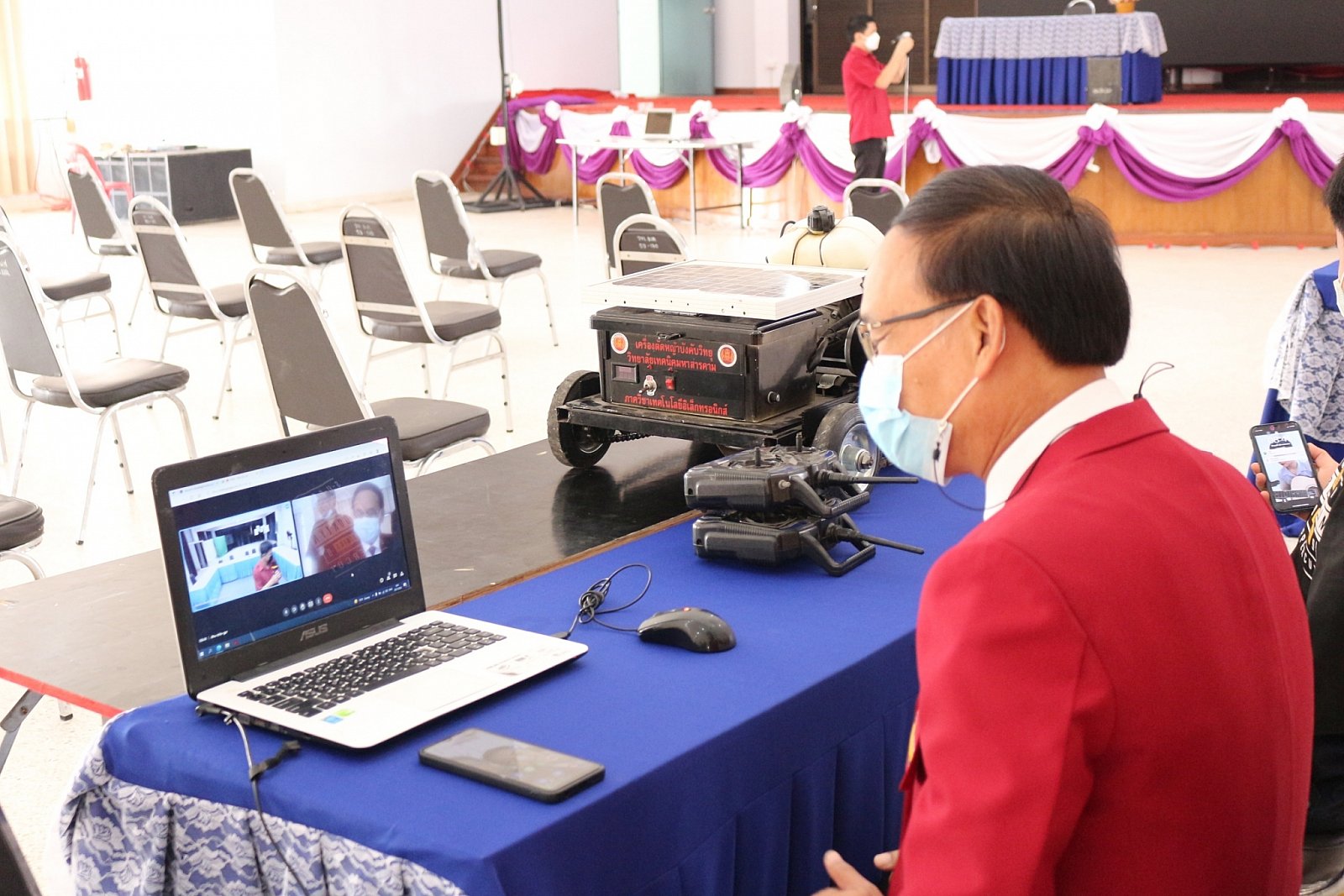 การประเมินสิ่งประดิษฐ์ของคนรุ่นใหม่  "นวัตกรรมอาชีวศึกษาเพื่อแก้ปัญหาความยากจน" ประจำปีการศึกษา2564