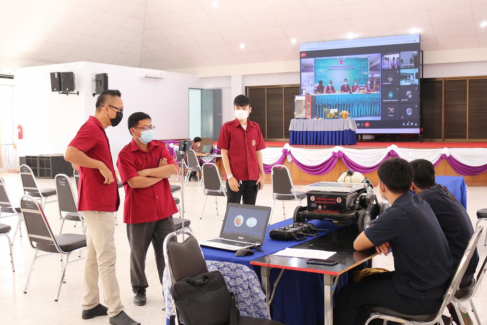 การประเมินสิ่งประดิษฐ์ของคนรุ่นใหม่  "นวัตกรรมอาชีวศึกษาเพื่อแก้ปัญหาความยากจน" ประจำปีการศึกษา2564